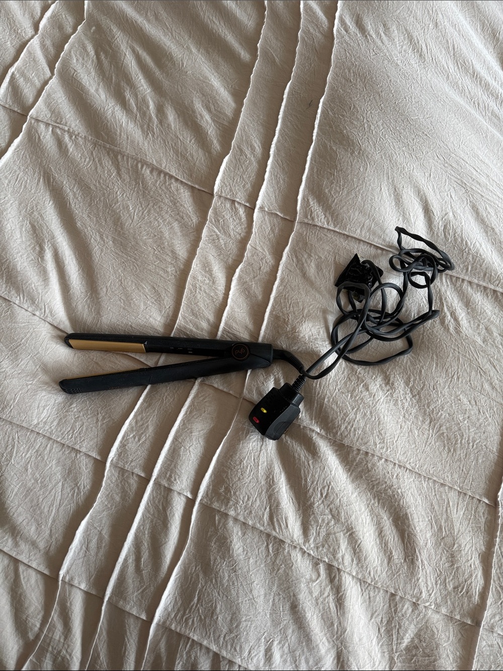 ghd Black with Gold Plate Hair Straightener - Picture 6 of 6